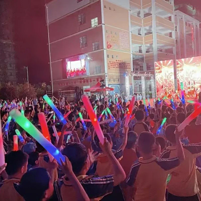 10pcs Glow Sticks Bulk Light-U - Wedding Supply In Bulk 评论和价格